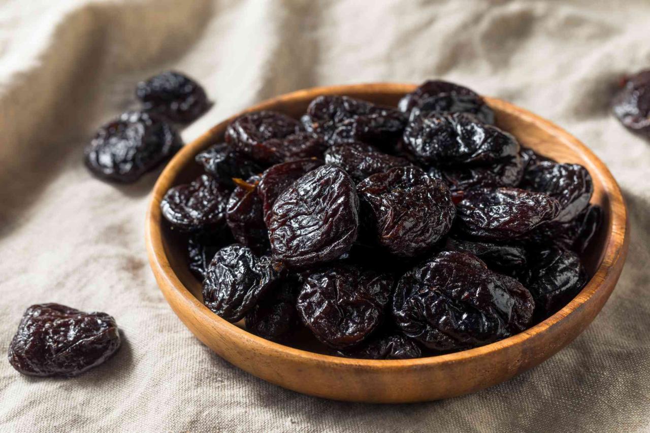 What are the benefits of prunes?